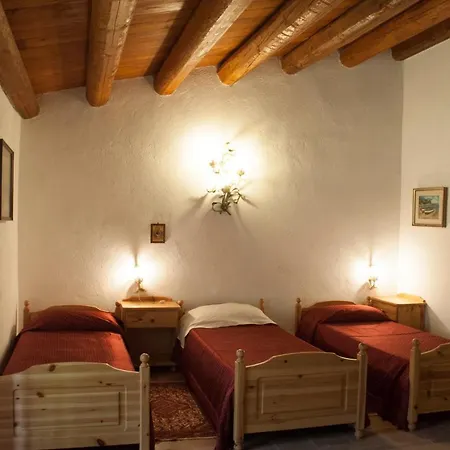 Frühstückspension Rocca Dei Capperi 3*